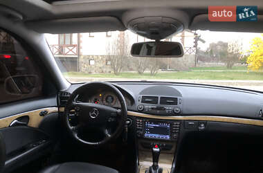 Седан Mercedes-Benz E-Class 2008 в 