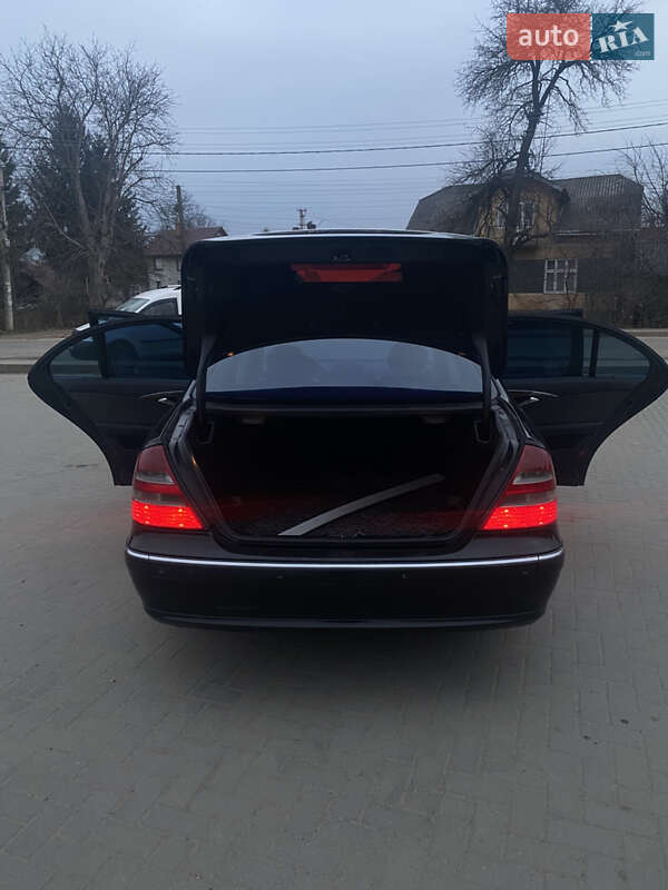 Седан Mercedes-Benz E-Class 2005 в Самборе