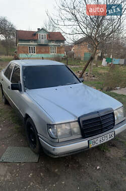 Седан Mercedes-Benz E-Class 1989 в 