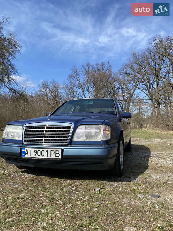 Седан Mercedes-Benz E-Class 1993 в Белой Церкви фото 2 Седан Mercedes-Benz E-Class 1993 в Белой Церкви