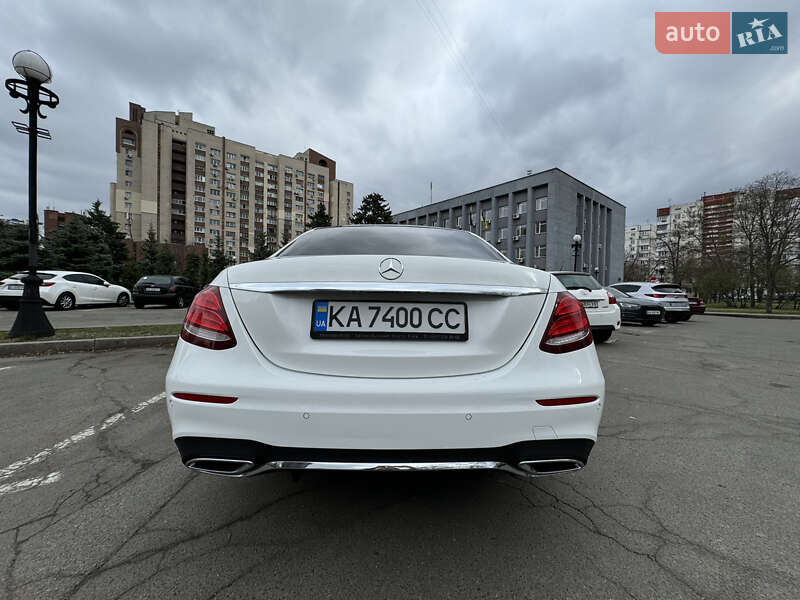 Седан Mercedes-Benz E-Class 2017 в Киеве