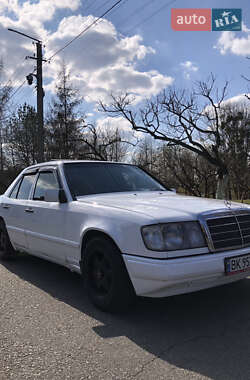 Седан Mercedes-Benz E-Class 1988 в 