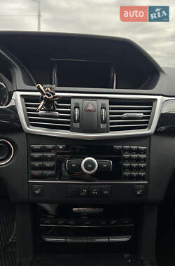 Універсал Mercedes-Benz E-Class 2012 в 