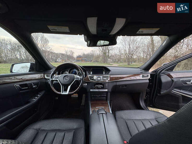 Седан Mercedes-Benz E-Class 2014 в Львові