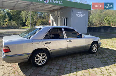 Седан Mercedes-Benz E-Class 1994 в 