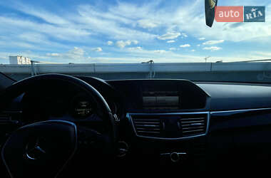Універсал Mercedes-Benz E-Class 2012 в 