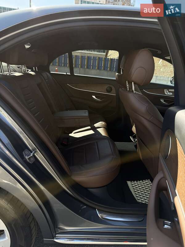 Седан Mercedes-Benz E-Class 2018 в Киеве