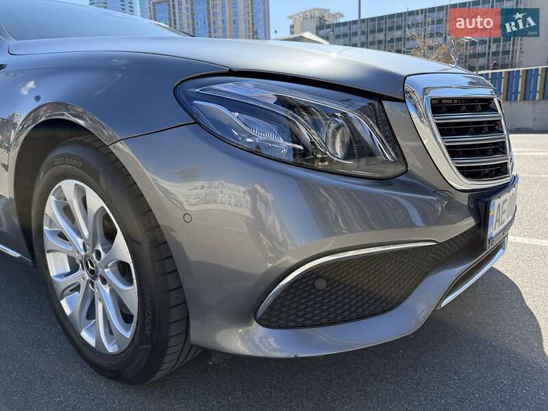 Седан Mercedes-Benz E-Class 2018 в Киеве