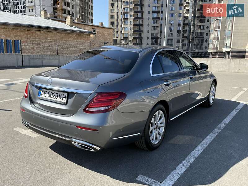 Седан Mercedes-Benz E-Class 2018 в Киеве