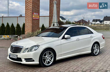 Седан Mercedes-Benz E-Class 2012 в 