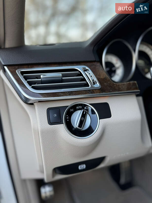 Седан Mercedes-Benz E-Class 2014 в Києві