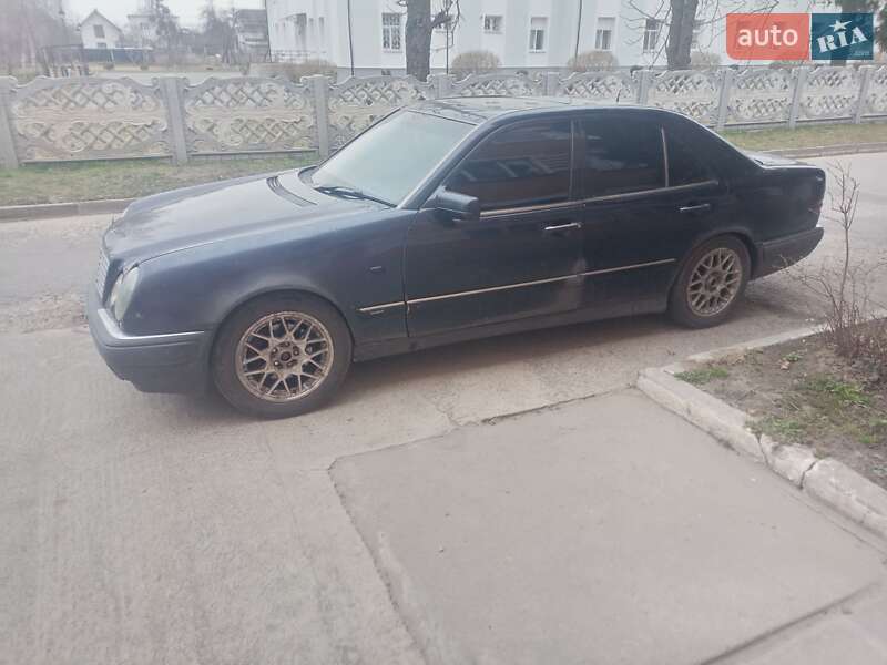 Седан Mercedes-Benz E-Class 1997 в Добротворі