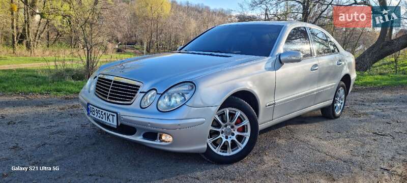 Mercedes-Benz E-Class 2002
