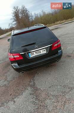 Универсал Mercedes-Benz E-Class 2009 в 