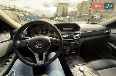 Седан Mercedes-Benz E-Class 2012 в 