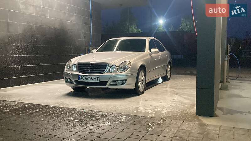 Седан Mercedes-Benz E-Class 2007 в Ужгороде