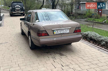 Седан Mercedes-Benz E-Class 1994 в 