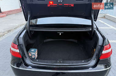 Седан Mercedes-Benz E-Class 2012 в 