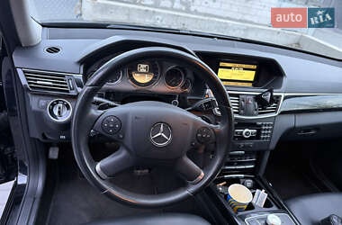 Седан Mercedes-Benz E-Class 2012 в 