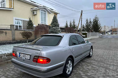 Седан Mercedes-Benz E-Class 2000 в 
