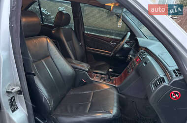 Седан Mercedes-Benz E-Class 2000 в 