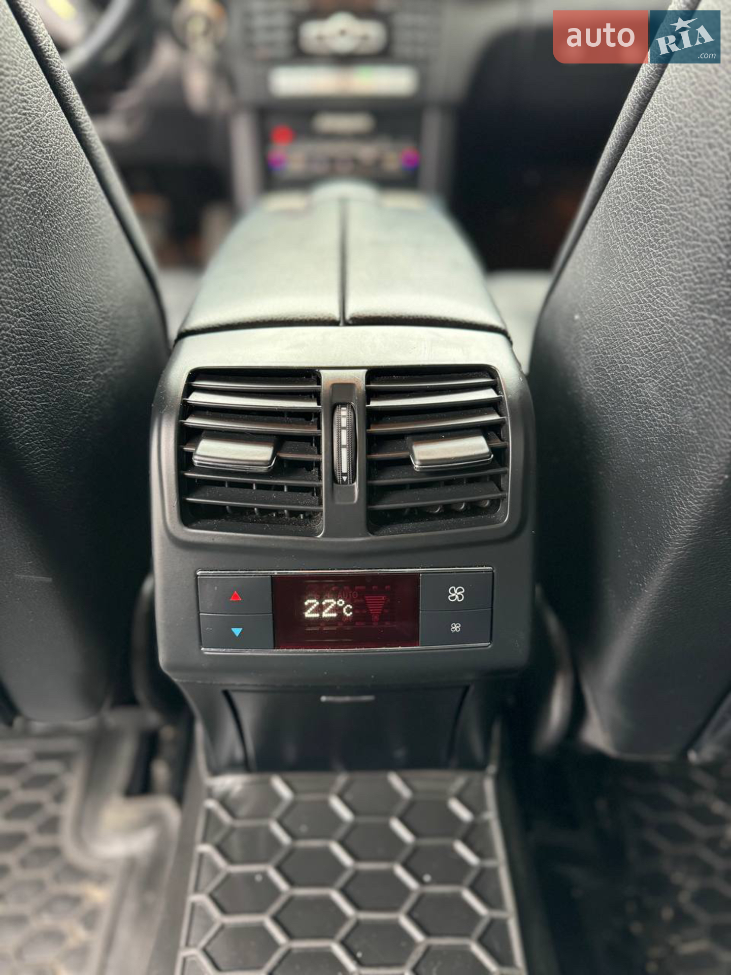 2013 Mercedes-Benz E-klasse - мініатюра 11