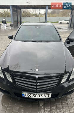 Седан Mercedes-Benz E-Class 2010 в 