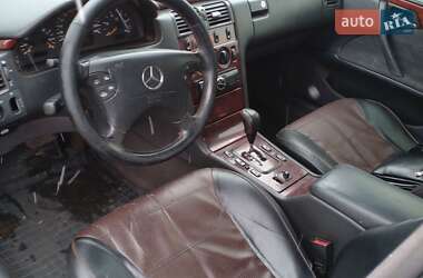 Седан Mercedes-Benz E-Class 2000 в 