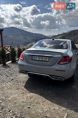 Седан Mercedes-Benz E-Class 2018 в 