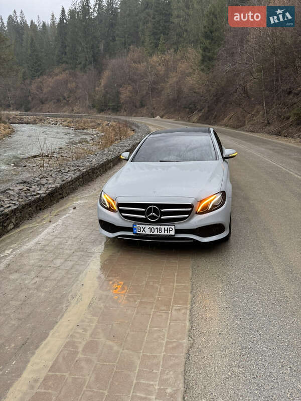 Седан Mercedes-Benz E-Class 2018 в Хмельницком