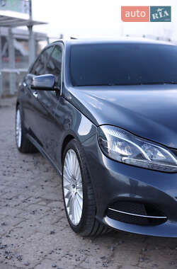 Седан Mercedes-Benz E-Class 2013 в 