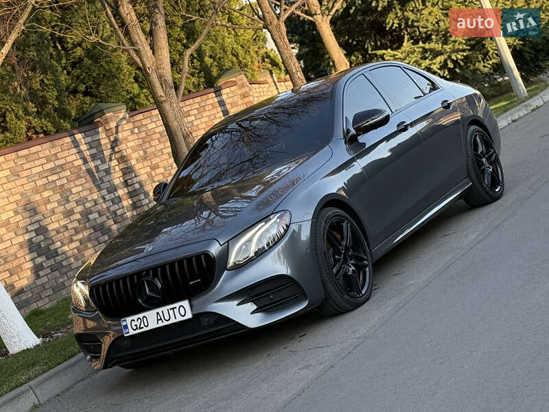 Седан Mercedes-Benz E-Class 2017 в Києві