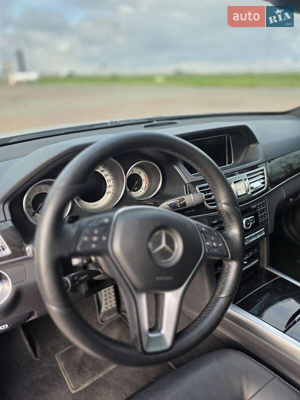 Седан Mercedes-Benz E-Class 2013 в Умані