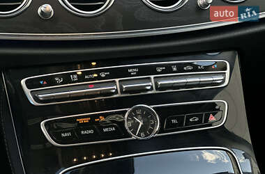 Седан Mercedes-Benz E-Class 2017 в 