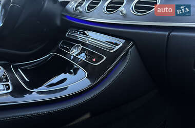 Седан Mercedes-Benz E-Class 2017 в 