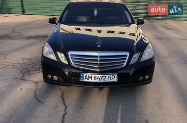 Седан Mercedes-Benz E-Class 2010 в 