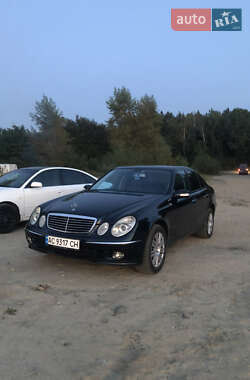 Седан Mercedes-Benz E-Class 2002 в 