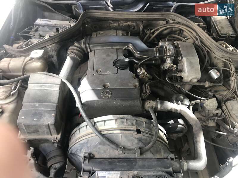 Седан Mercedes-Benz E-Class 1990 в Хмельницком
