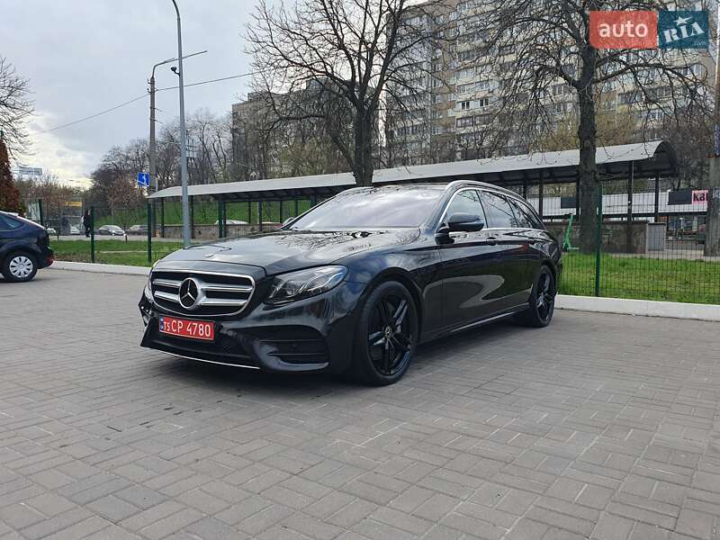 Универсал Mercedes-Benz E-Class 2017 в 