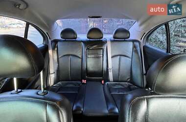 Седан Mercedes-Benz E-Class 2003 в 