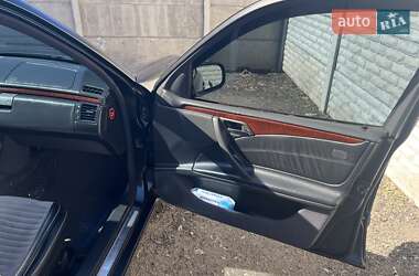 Седан Mercedes-Benz E-Class 2001 в 