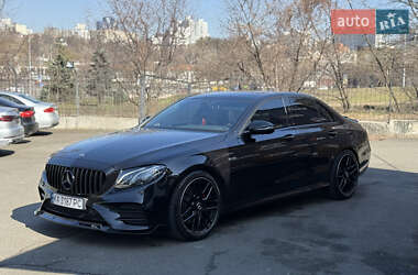 Седан Mercedes-Benz E-Class 2017 в 