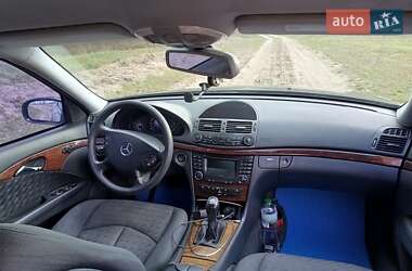 Седан Mercedes-Benz E-Class 2002 в 