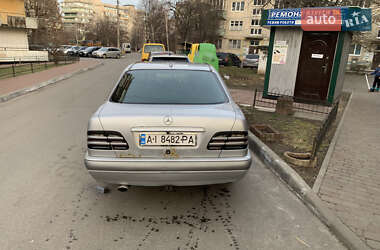 Седан Mercedes-Benz E-Class 1999 в 