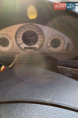 Седан Mercedes-Benz E-Class 2003 в Белой Церкви