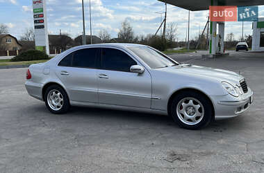 Седан Mercedes-Benz E-Class 2003 в 