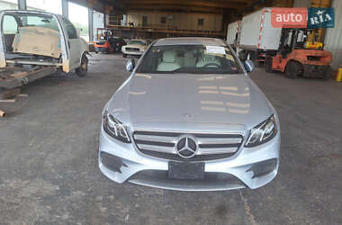 Седан Mercedes-Benz E-Class 2016 в 