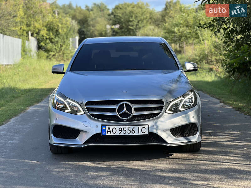 Седан Mercedes-Benz E-Class 2015 в 