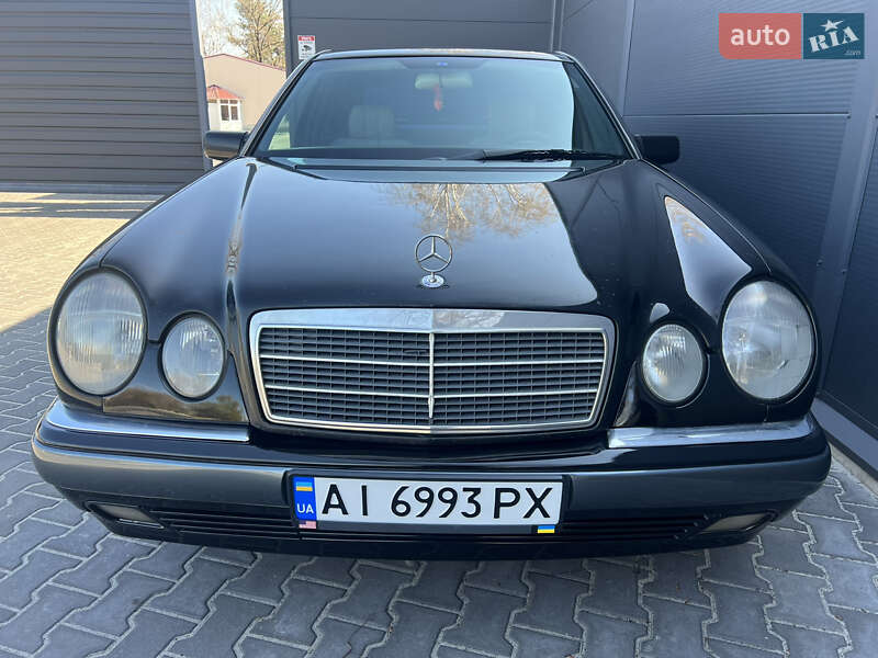 Седан Mercedes-Benz E-Class 1998 в Киеве