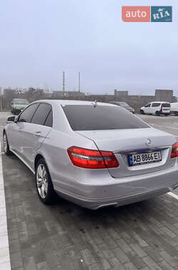 Седан Mercedes-Benz E-Class 2012 в 